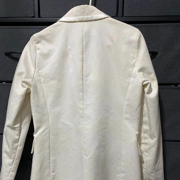 Absolutely Gorgeous, Classy Ivory Canvas/Silk Coach Coat Size 8 - Picture 7 of 7